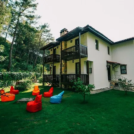 Forest Gate Otel 3*