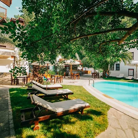 Forest Gate Otel 3*
