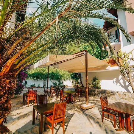 Hotel Forest Gate 3*